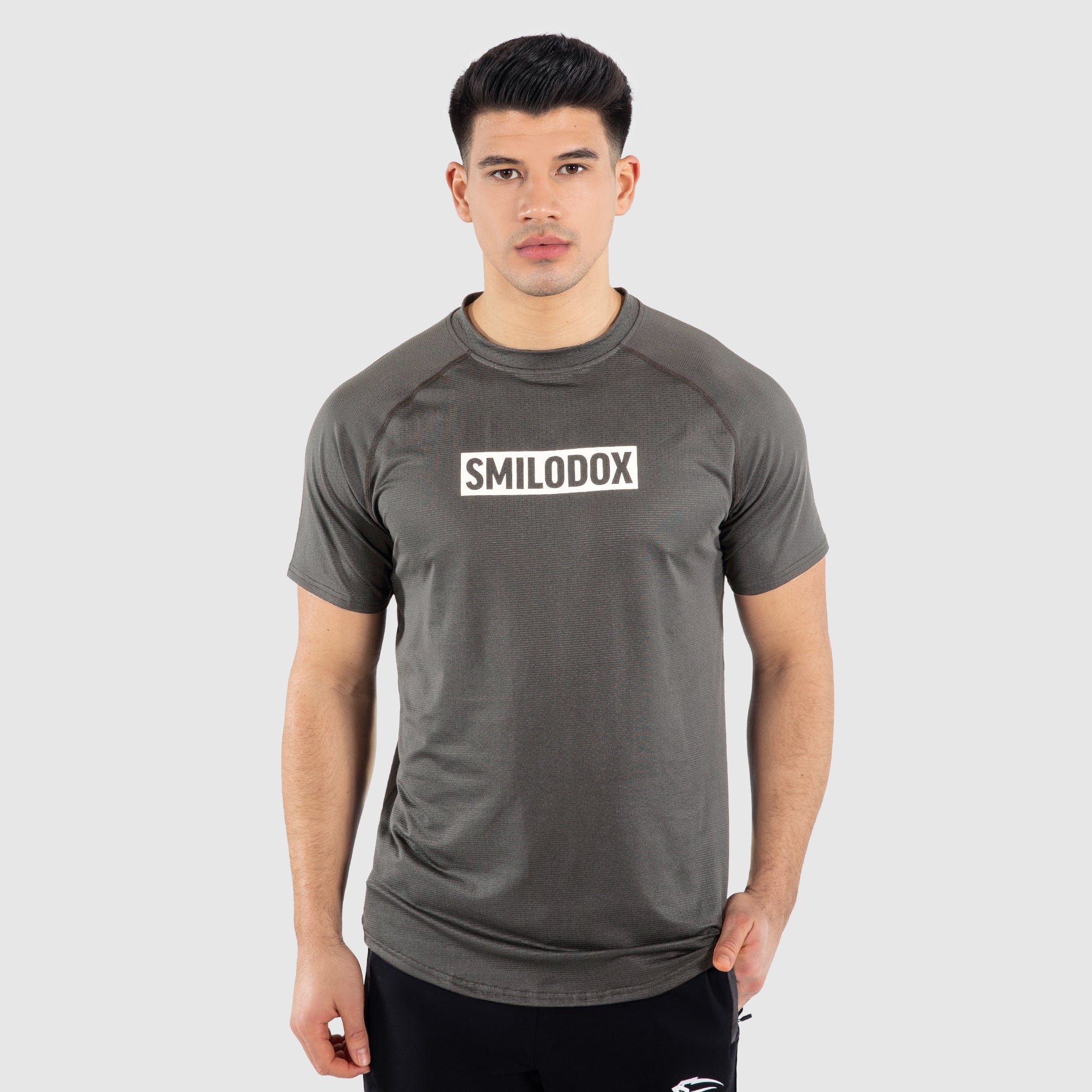 ヘンリーTシャツ