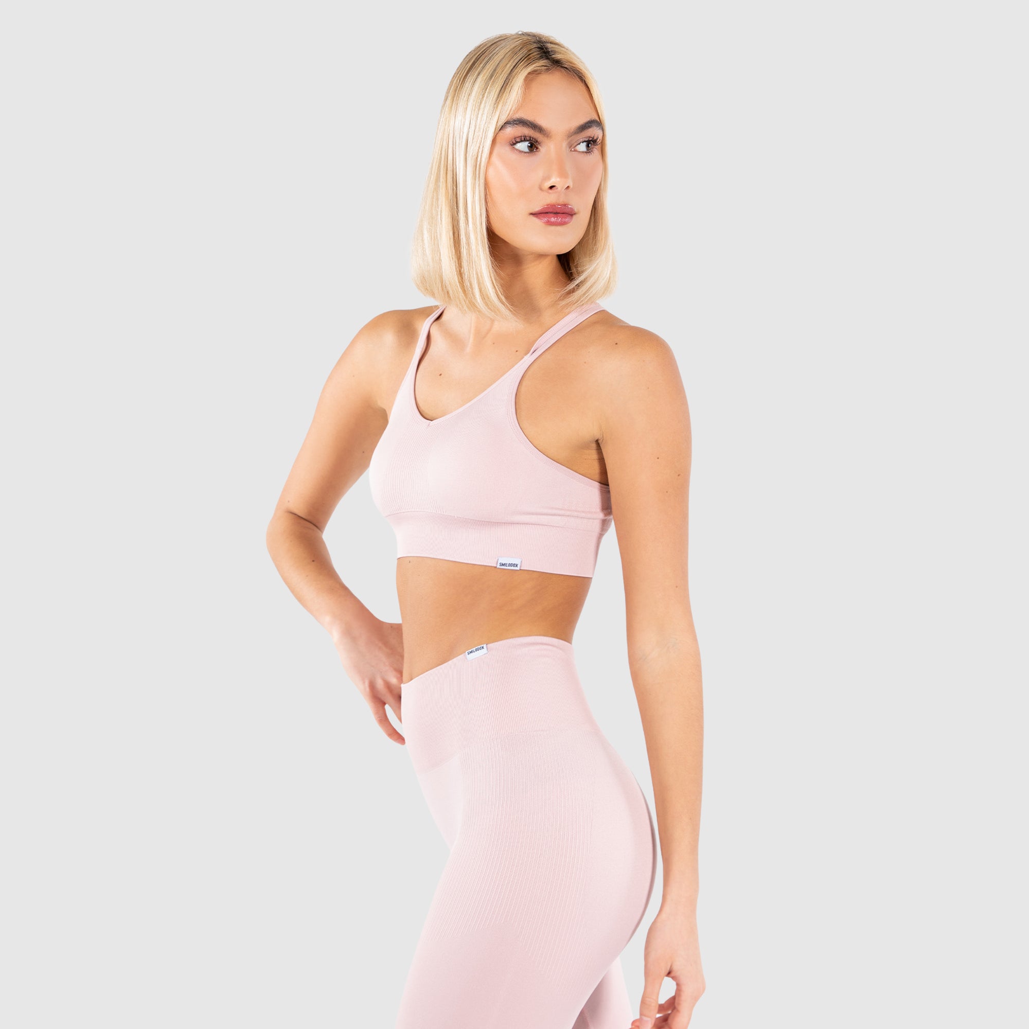 スポーツブラ エミリー