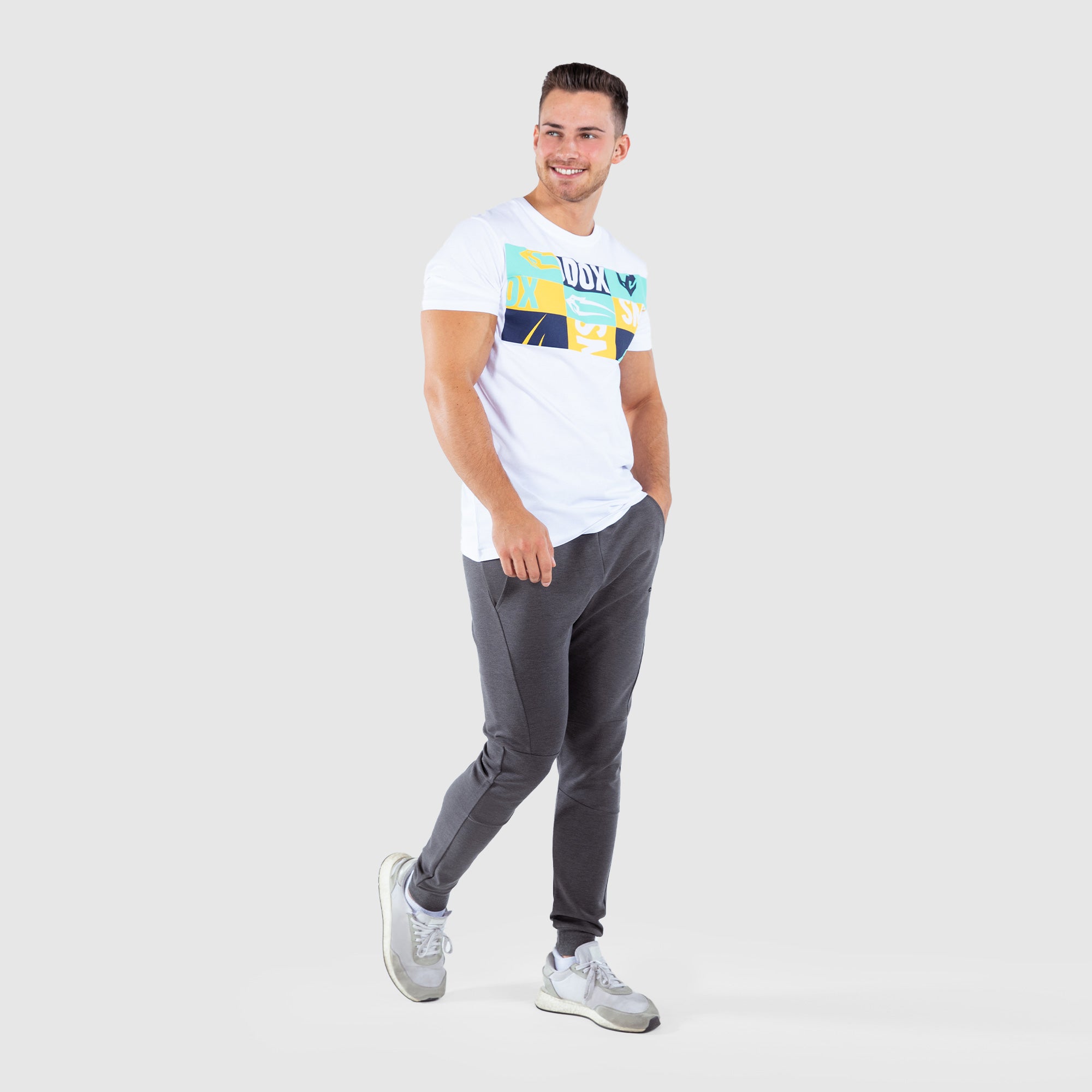 レノンのTシャツ
